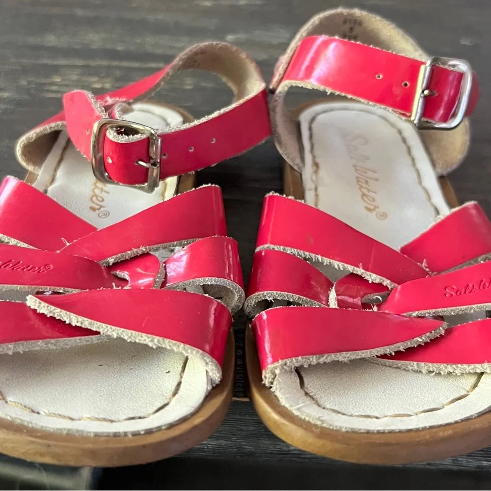 Girls Salt Water Sandals by Hoy - Pink sz6